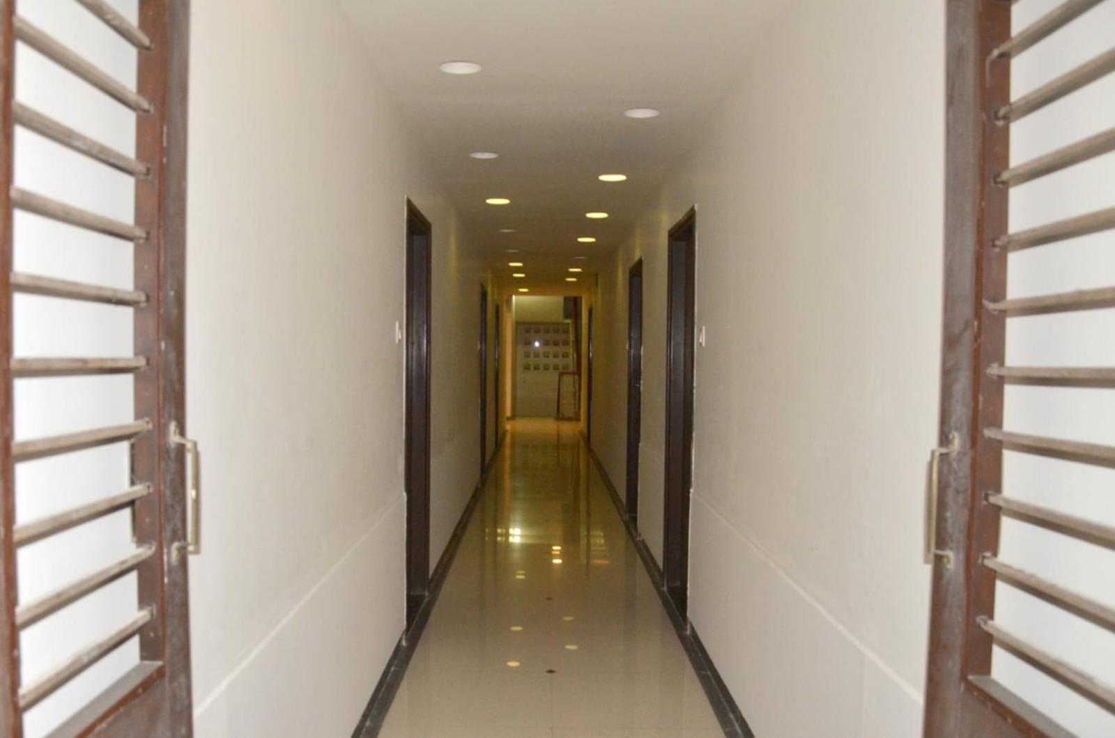 Padra  Hotel Sahyog מראה חיצוני תמונה